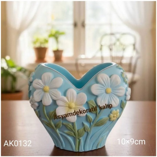 AK0132 Çiçekli Kalp Vazo Silikon Kalıbı